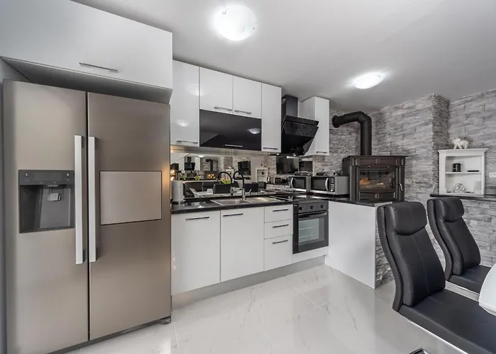 Ivandvor Tatil Evi Sinj